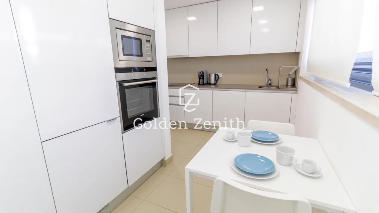 Cavalo Preto Luxury Beach Apartment By Golden Zenith Quarteira Exterior photo