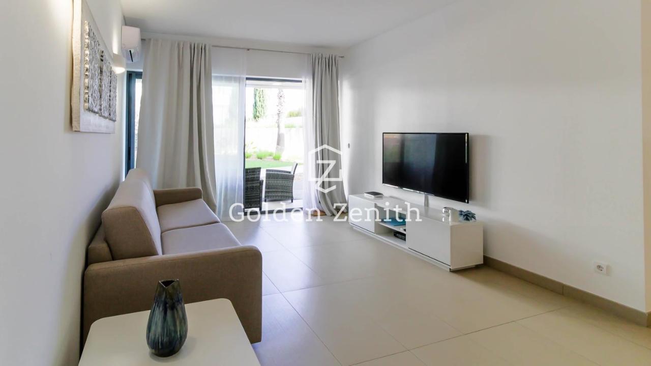Cavalo Preto Luxury Beach Apartment By Golden Zenith Quarteira Exterior photo