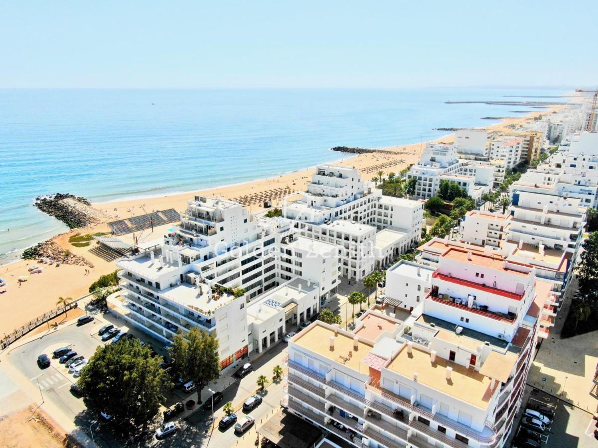 Cavalo Preto Luxury Beach Apartment By Golden Zenith Quarteira Exterior photo