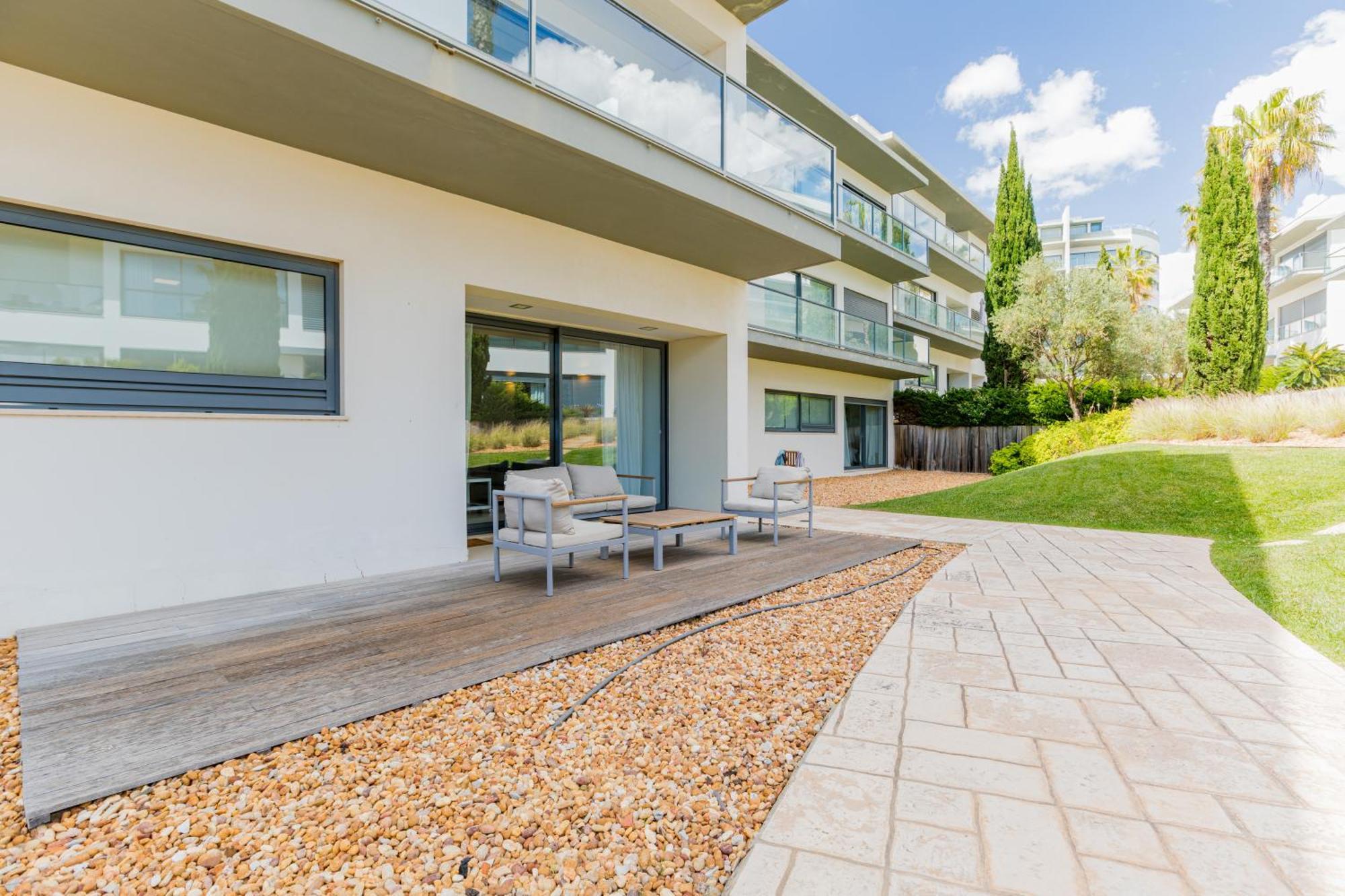 Cavalo Preto Luxury Beach Apartment By Golden Zenith Quarteira Exterior photo
