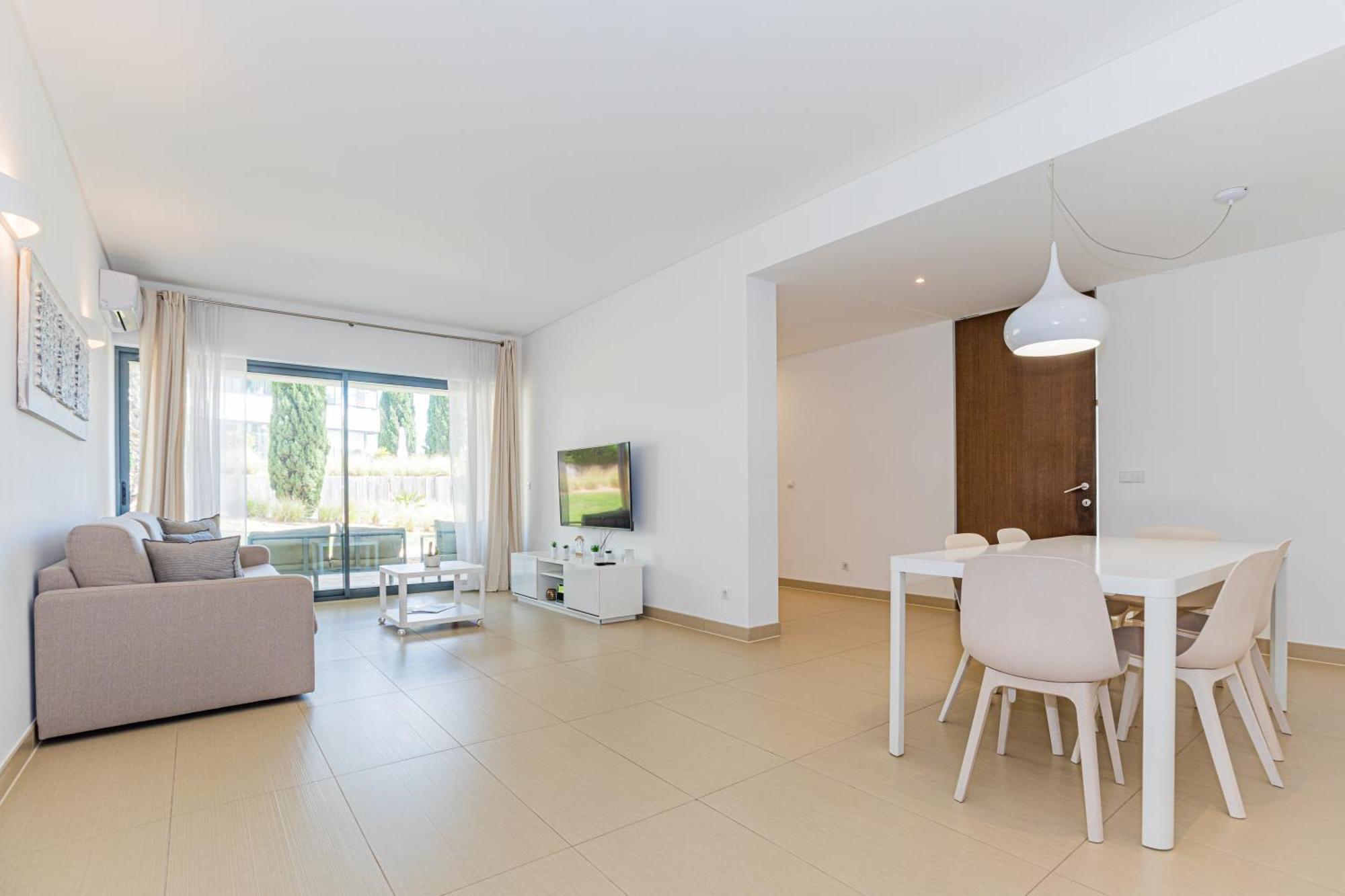Cavalo Preto Luxury Beach Apartment By Golden Zenith Quarteira Exterior photo