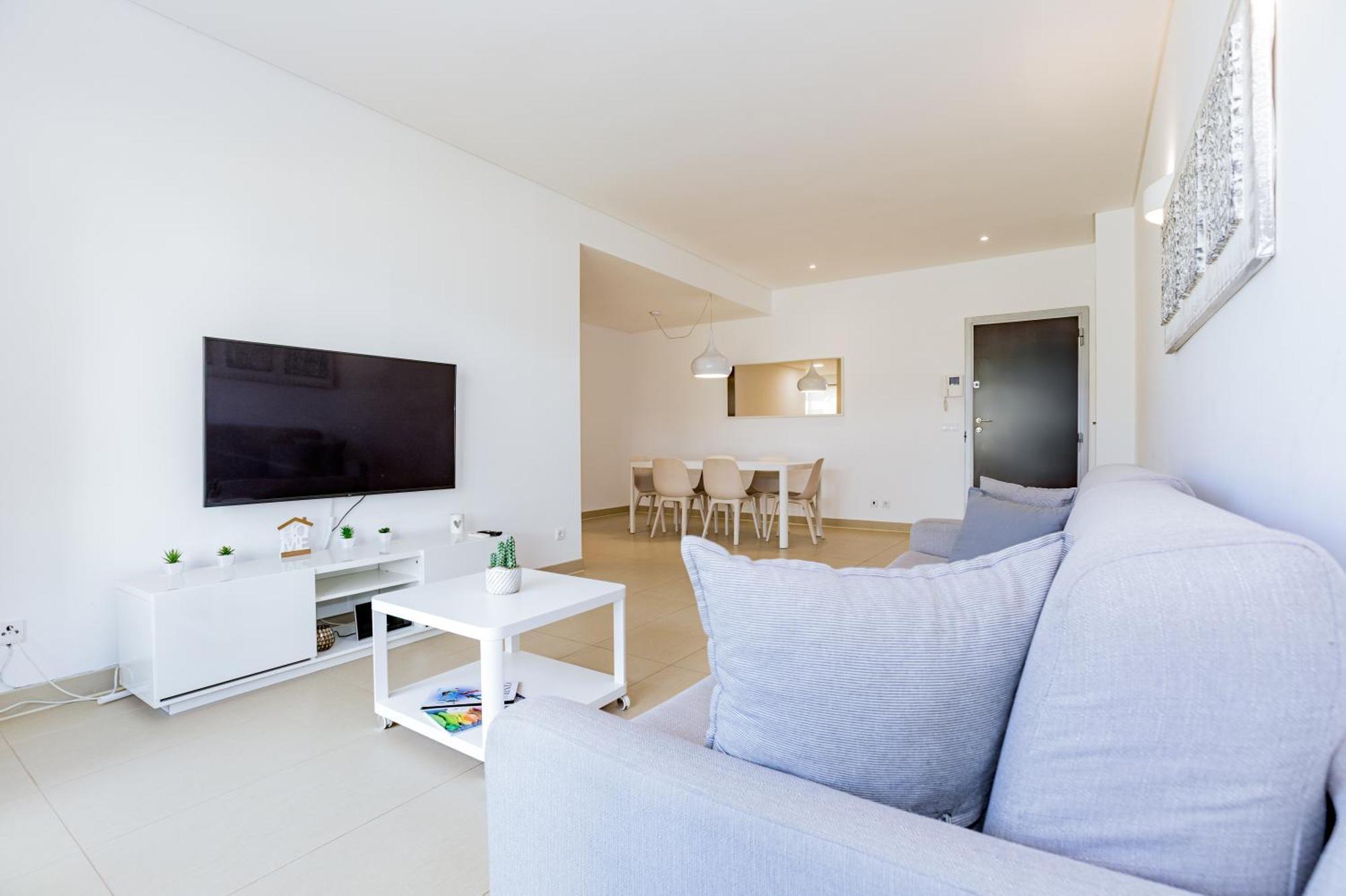 Cavalo Preto Luxury Beach Apartment By Golden Zenith Quarteira Exterior photo