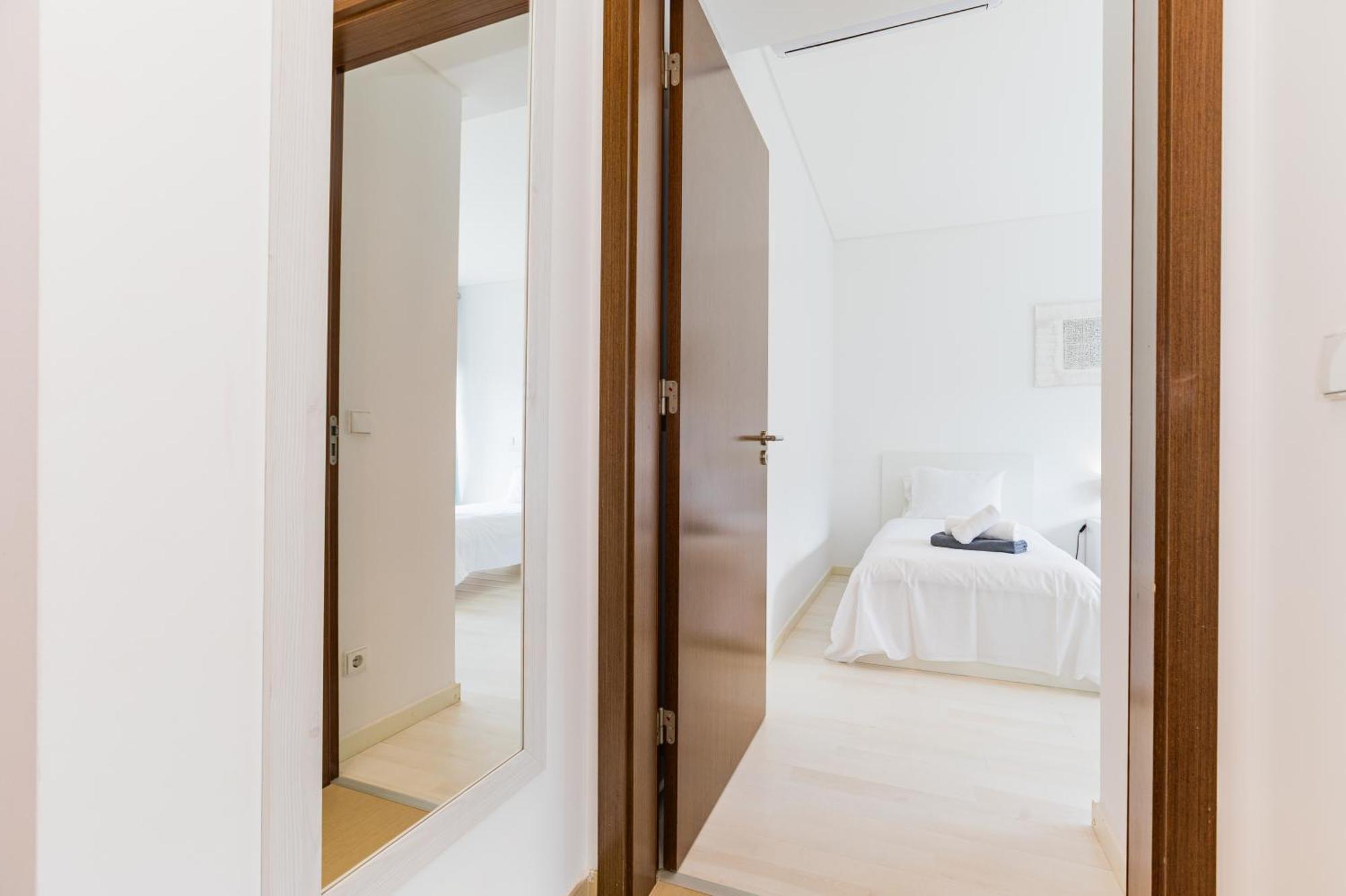 Cavalo Preto Luxury Beach Apartment By Golden Zenith Quarteira Exterior photo